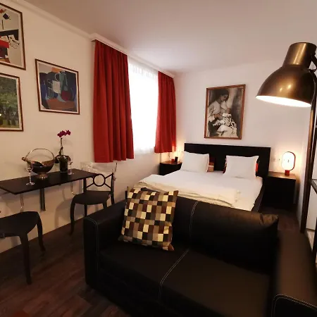La Hector Aparthotel